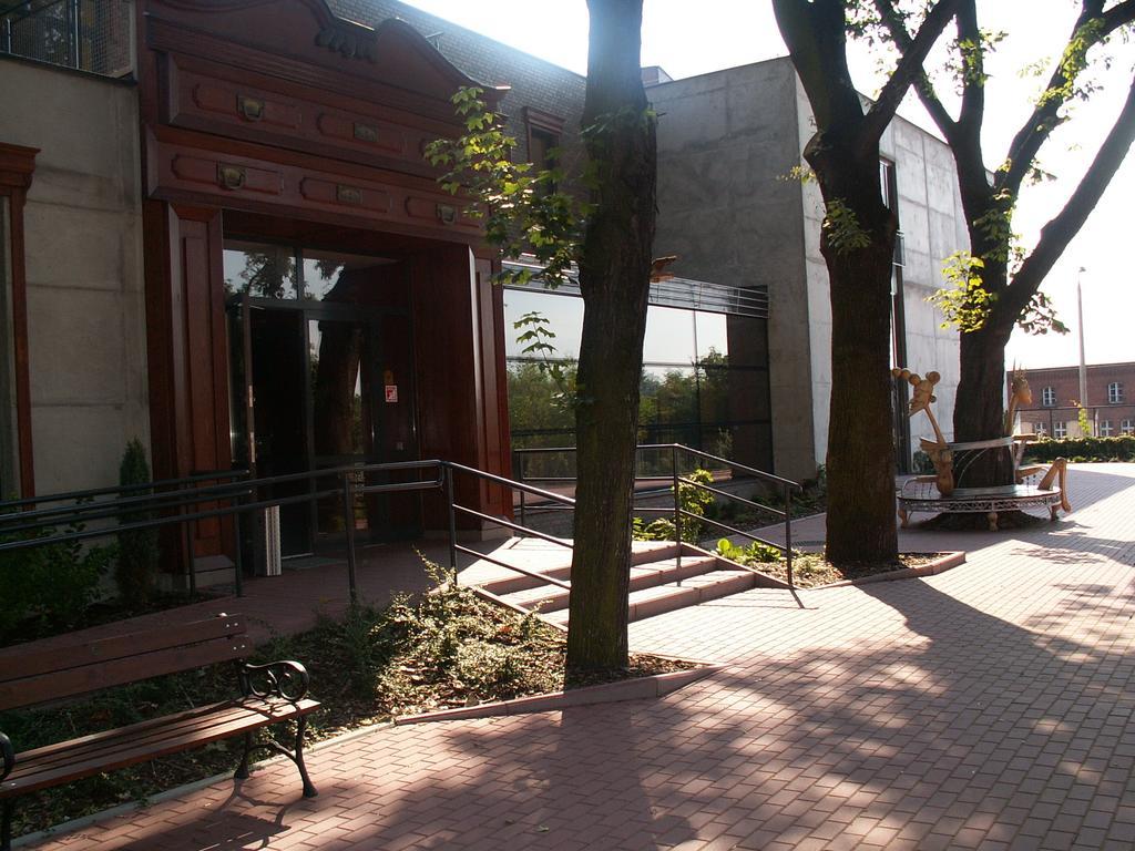 Teatr Baj Pomorski Stary Toruń Exterior foto